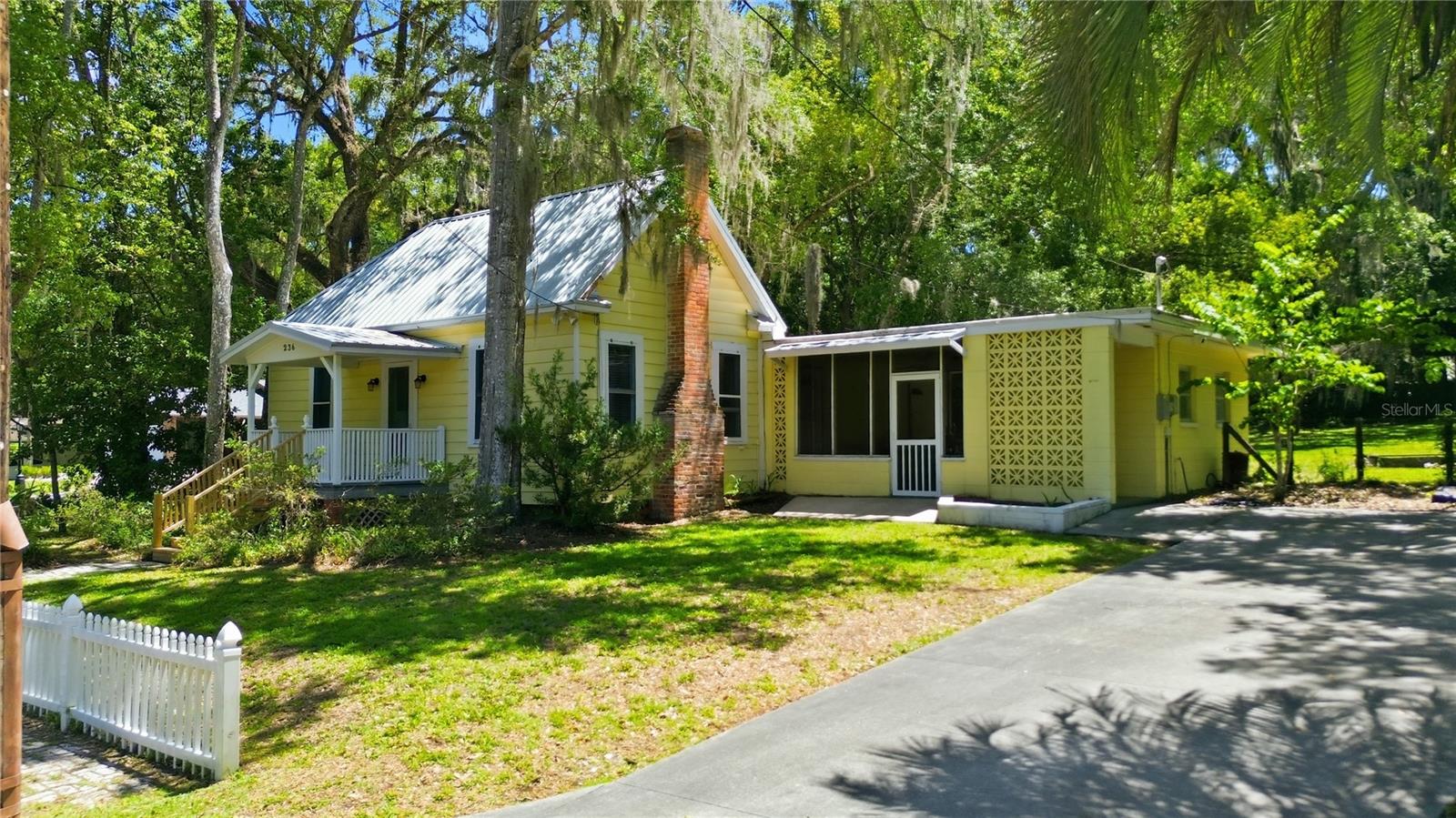 LAWS ADD TO BROOKSVL - Residential