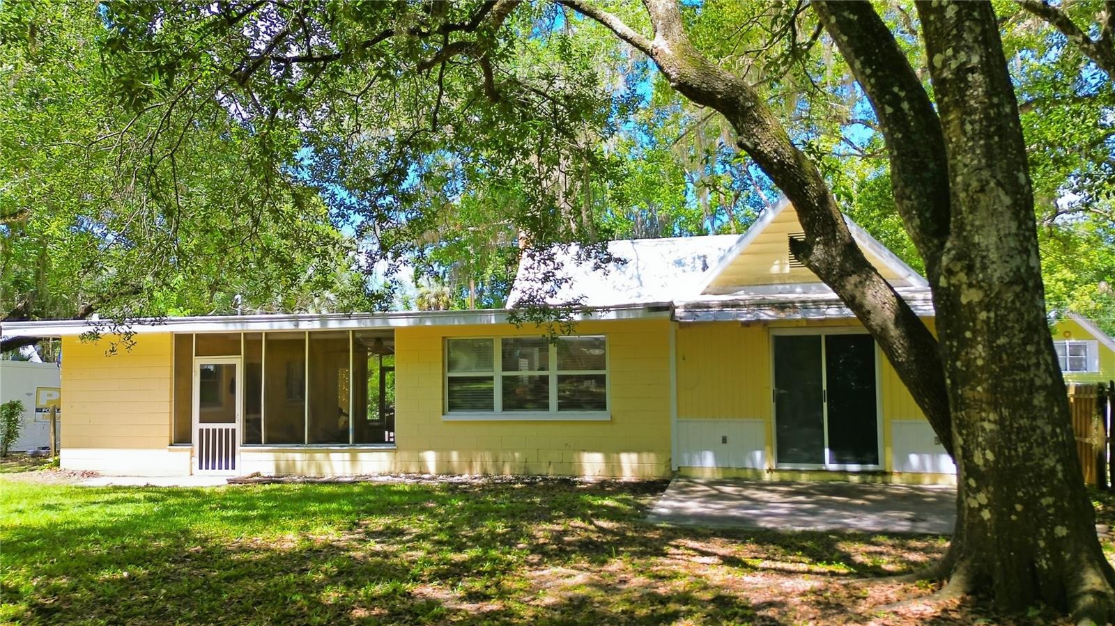 LAWS ADD TO BROOKSVL - Residential