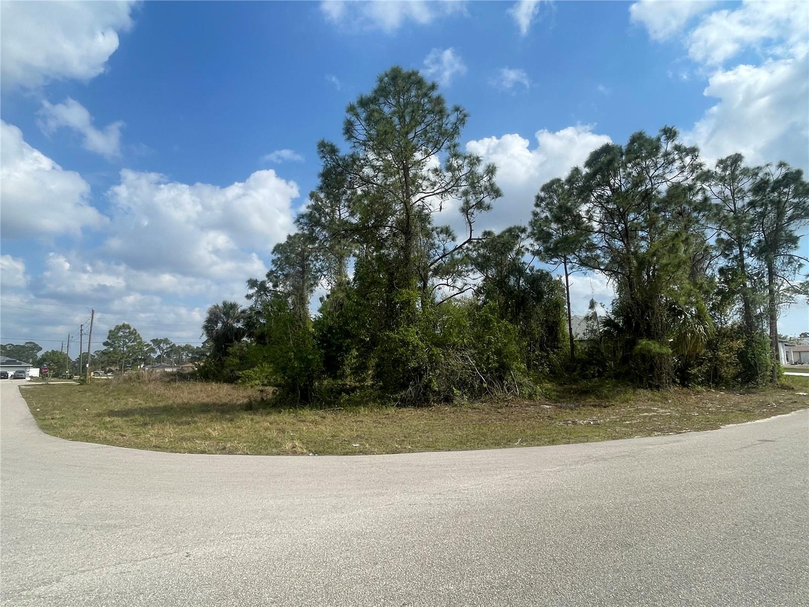 LEHIGH ACRES - Land