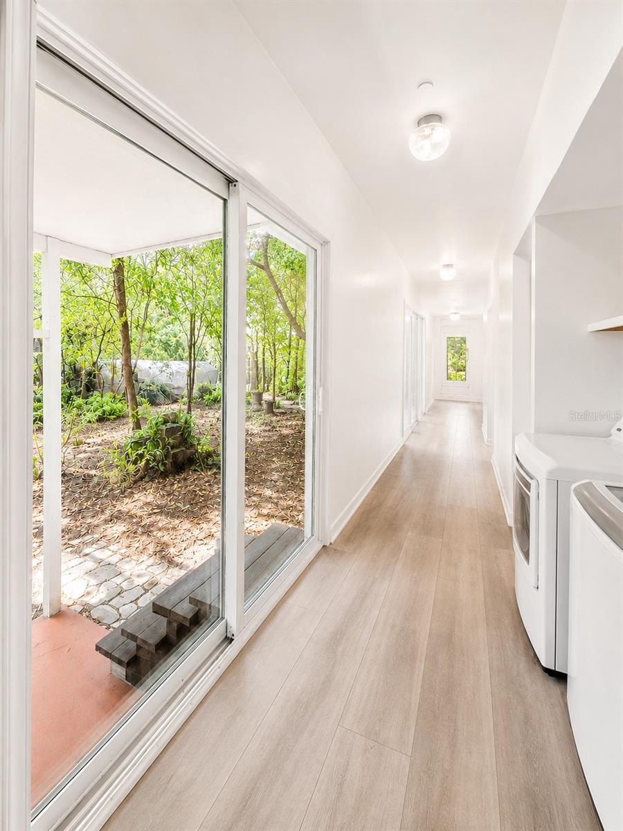 HOLIDAY ACRES UNIT 01 - Residential