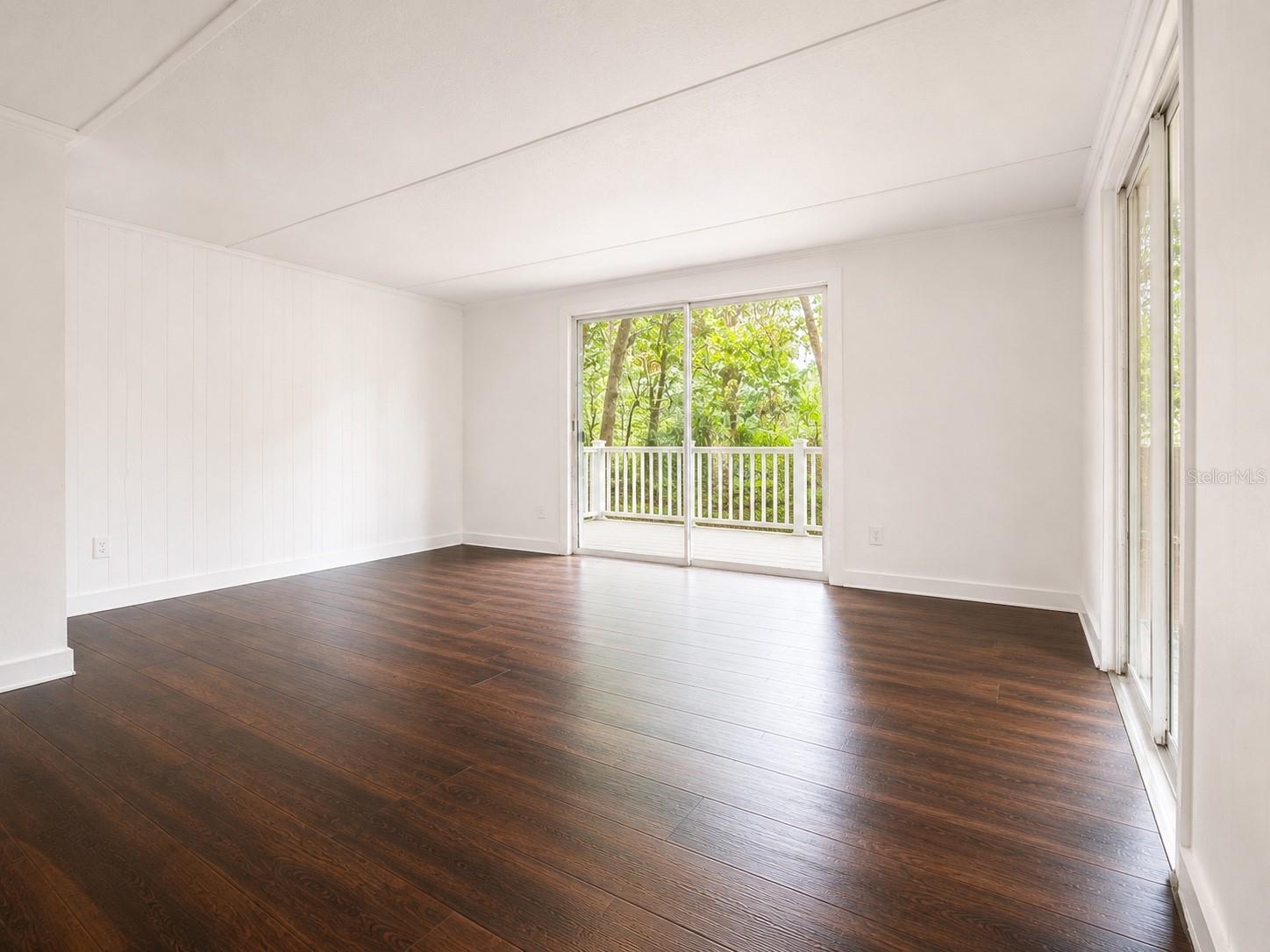 HOLIDAY ACRES UNIT 01 - Residential