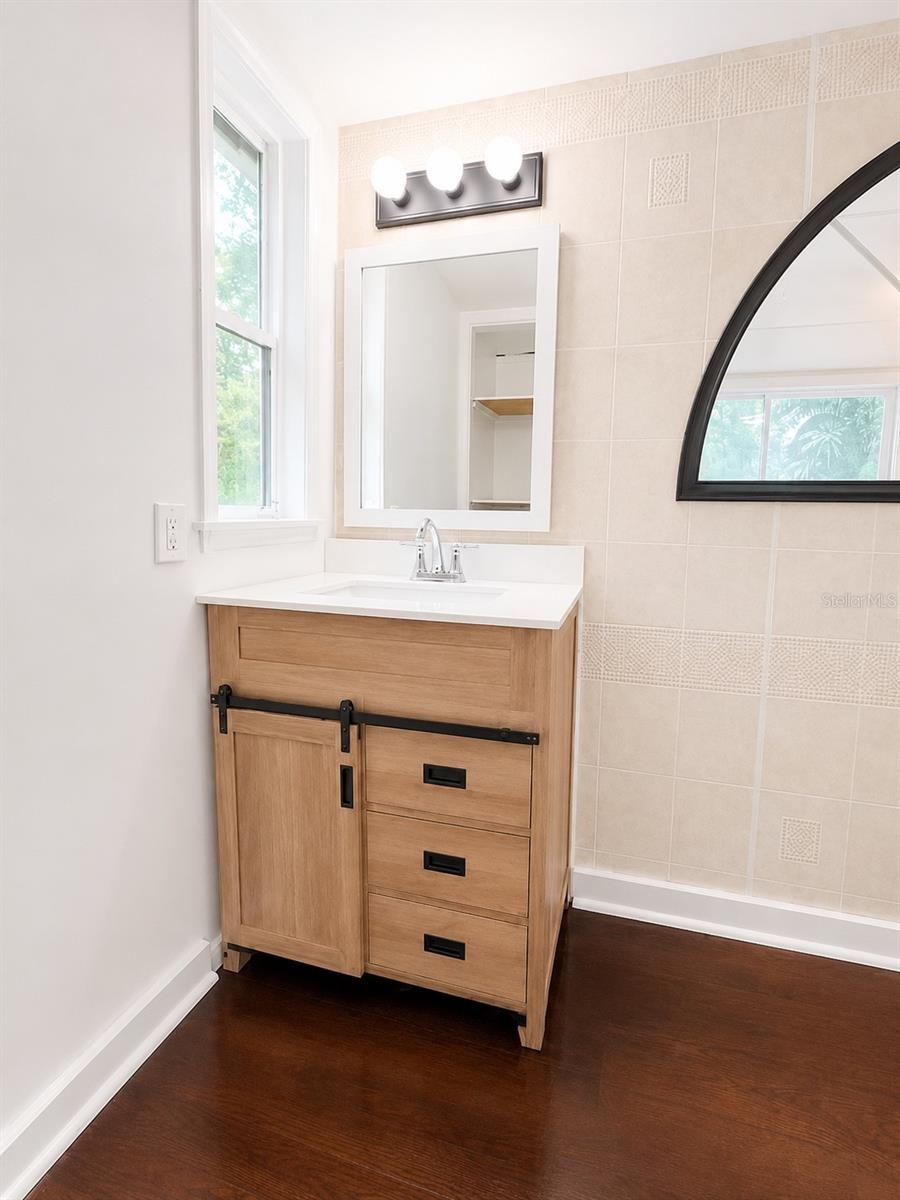 HOLIDAY ACRES UNIT 01 - Residential