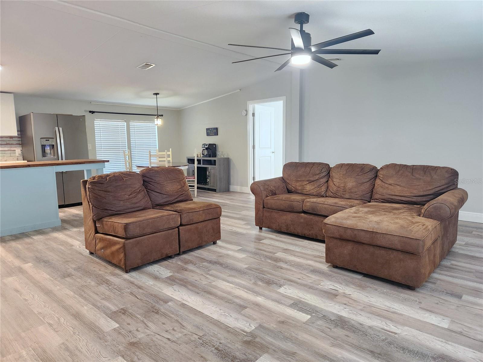 ISLAND LAKE TERRACE - Residential
