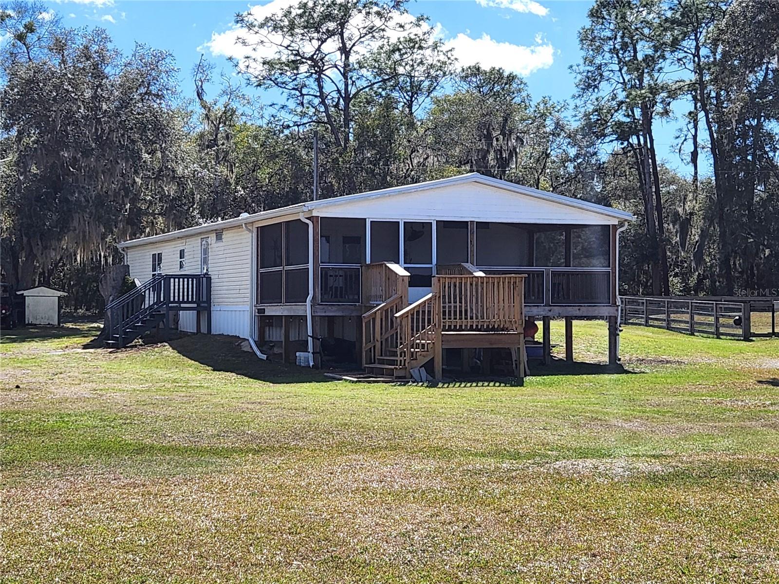 ISLAND LAKE TERRACE - Residential