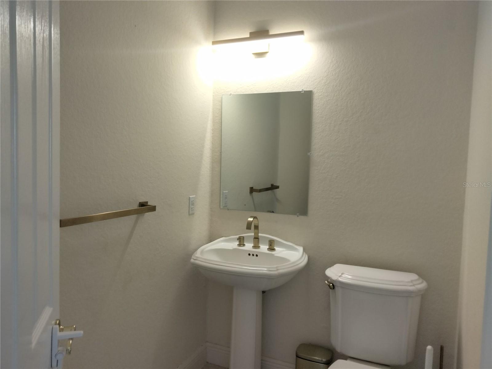DOLPHIN CAY-PHASE 1 - Residential Lease