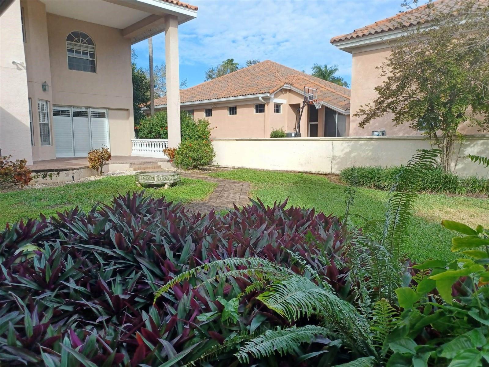 DOLPHIN CAY-PHASE 1 - Residential Lease