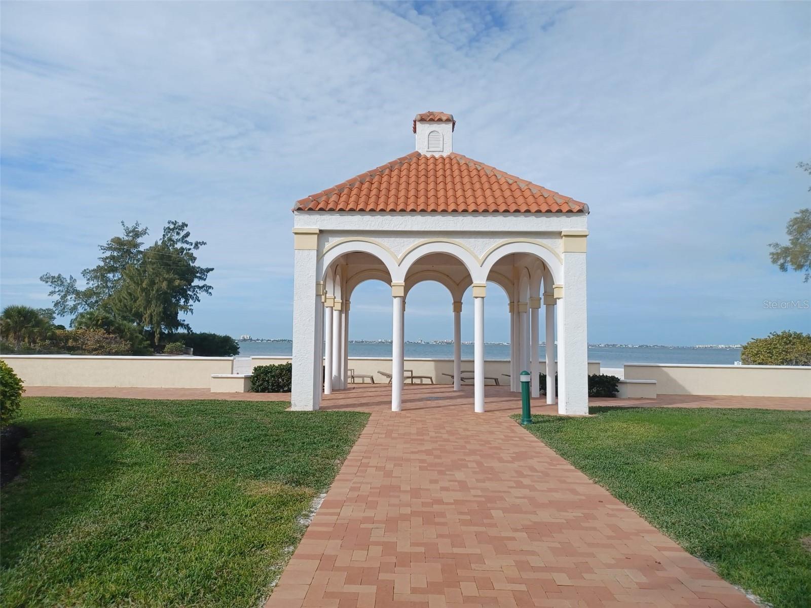 DOLPHIN CAY-PHASE 1 - Residential Lease