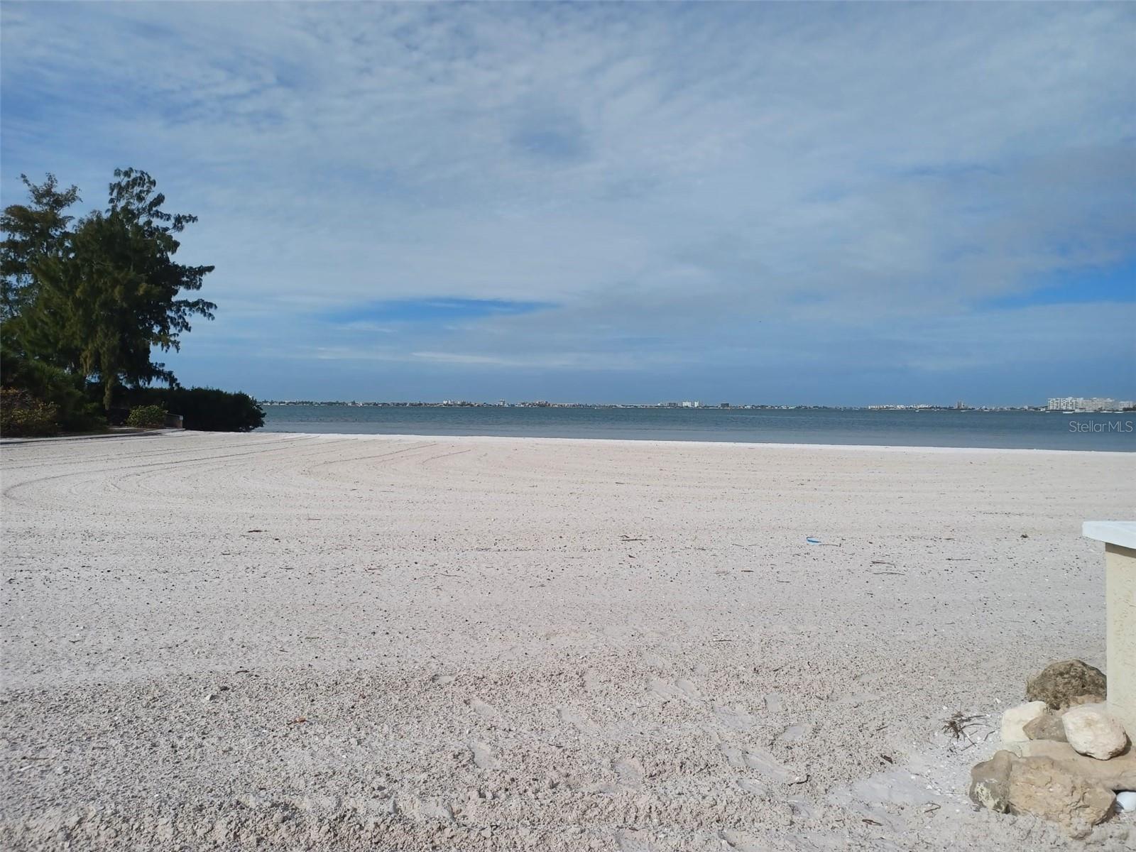 DOLPHIN CAY-PHASE 1 - Residential Lease