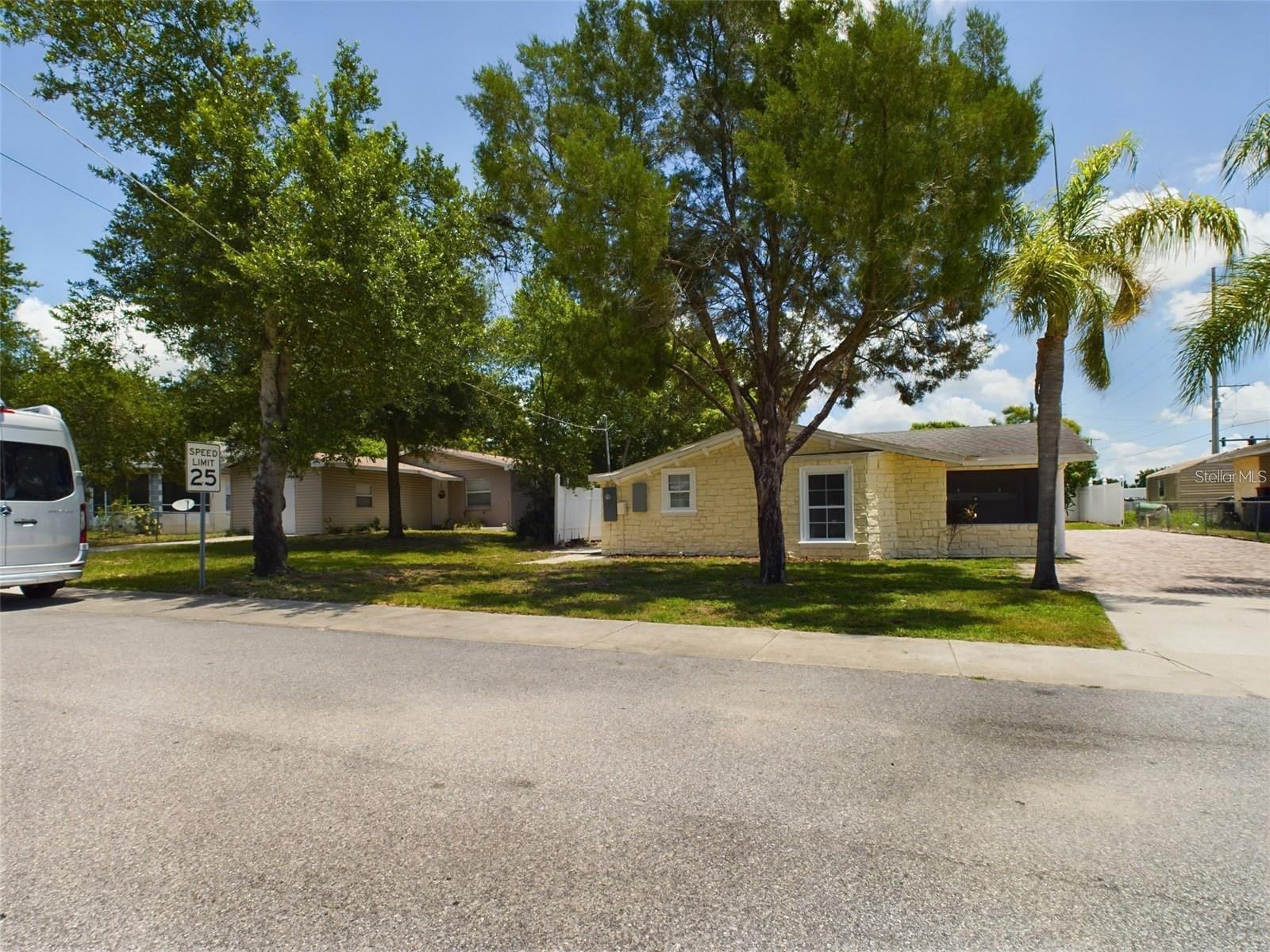 AUBURNDALE HEIGHTS - Residential