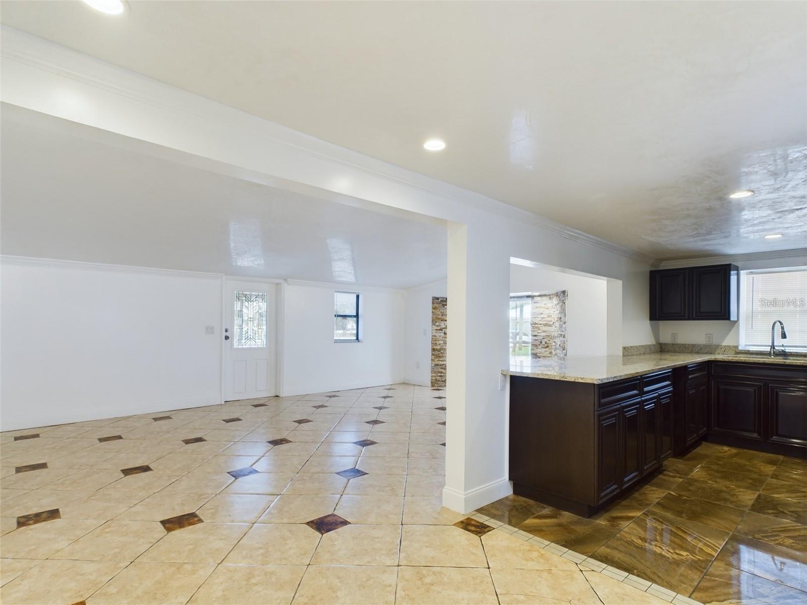 AUBURNDALE HEIGHTS - Residential