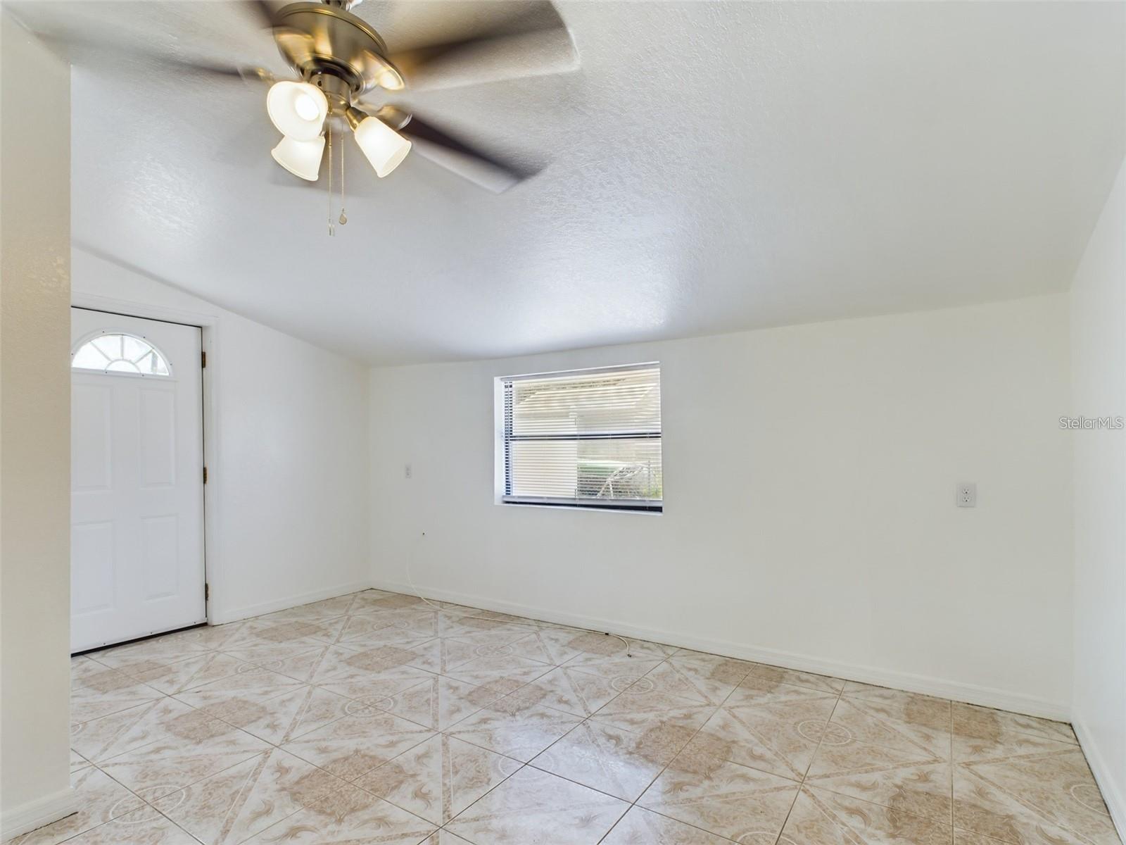 AUBURNDALE HEIGHTS - Residential