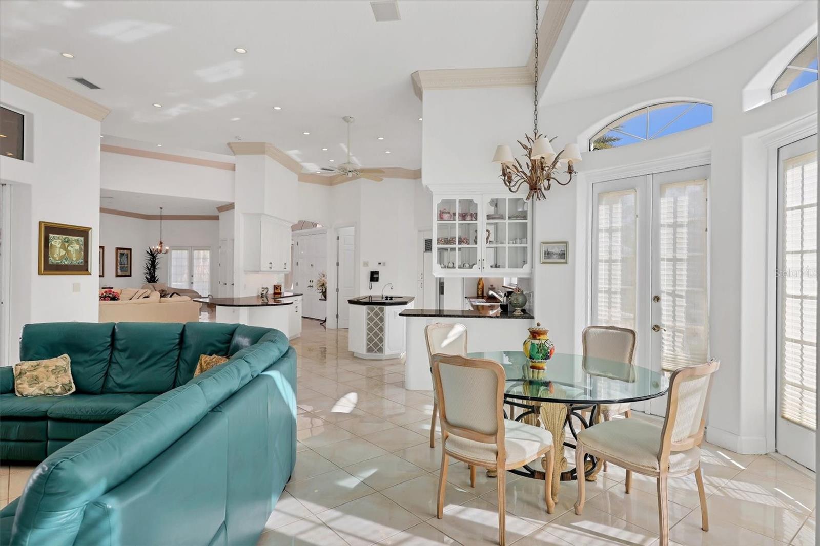 SIESTA COVE SUB - Residential