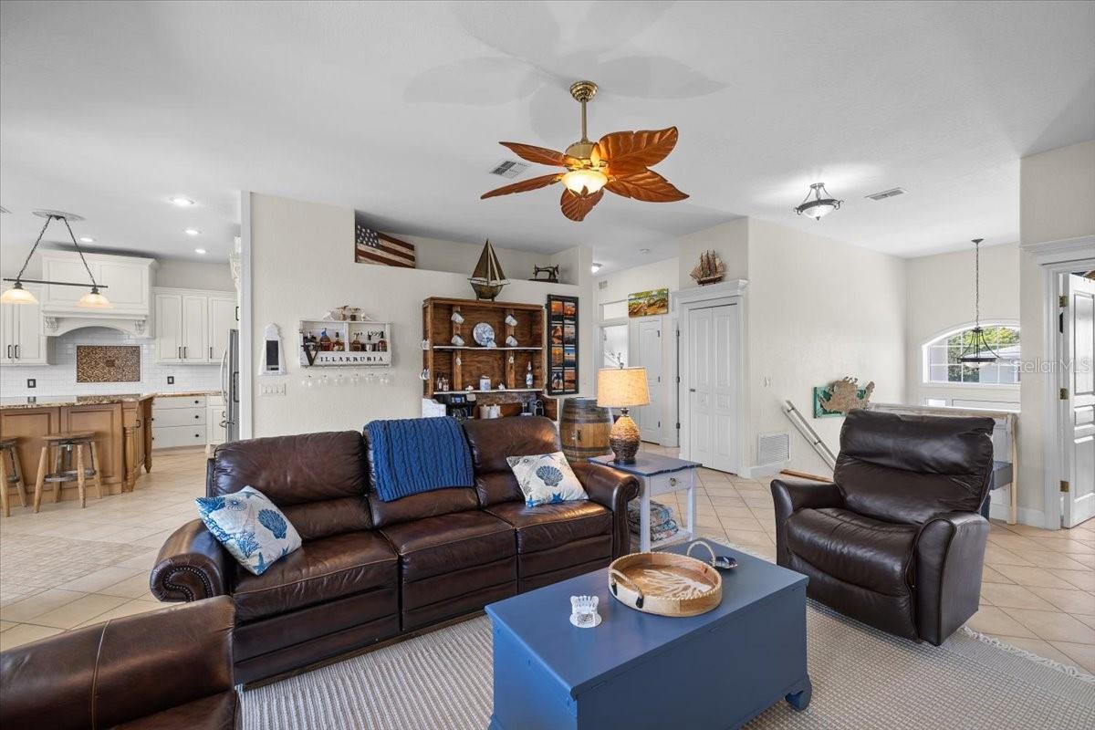 HERNANDO BEACH - Residential
