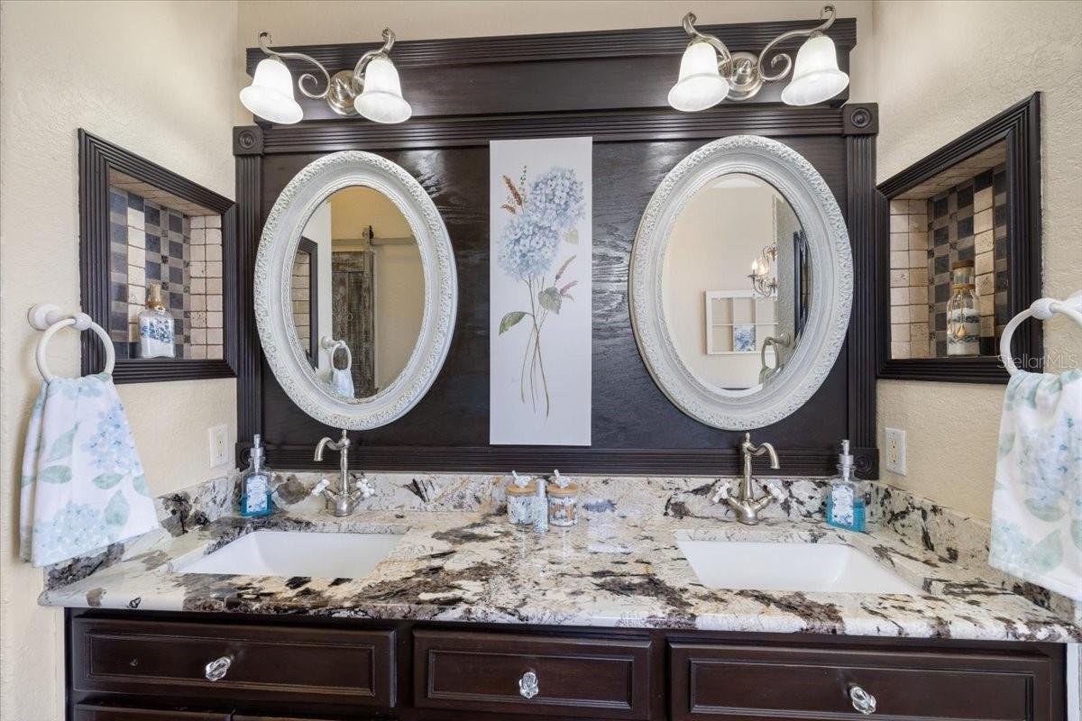 HERNANDO BEACH - Residential