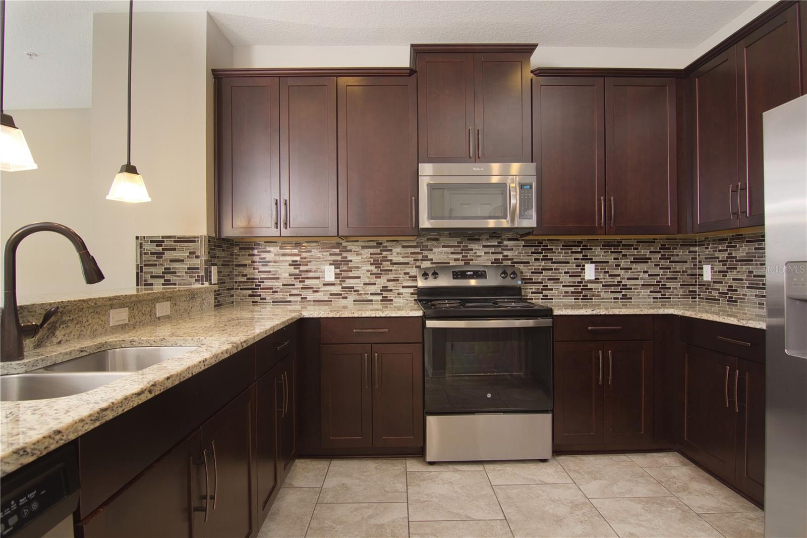 HICKORY HAMMOCK - Residential Lease