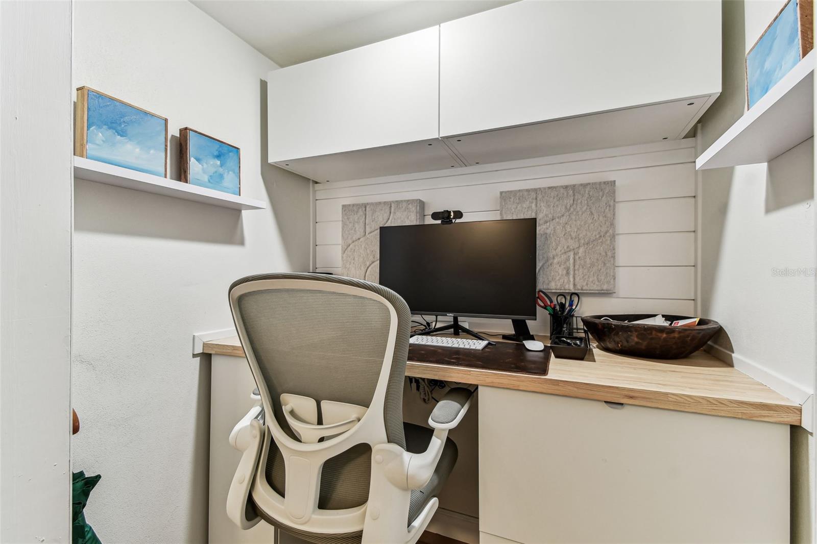 EDGEWATER ARMS 1ST CONDO - Residential