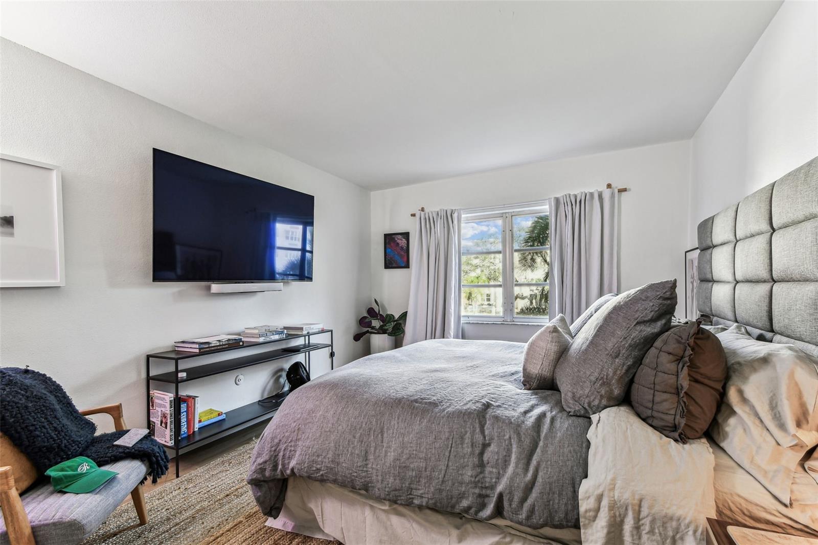 EDGEWATER ARMS 1ST CONDO - Residential