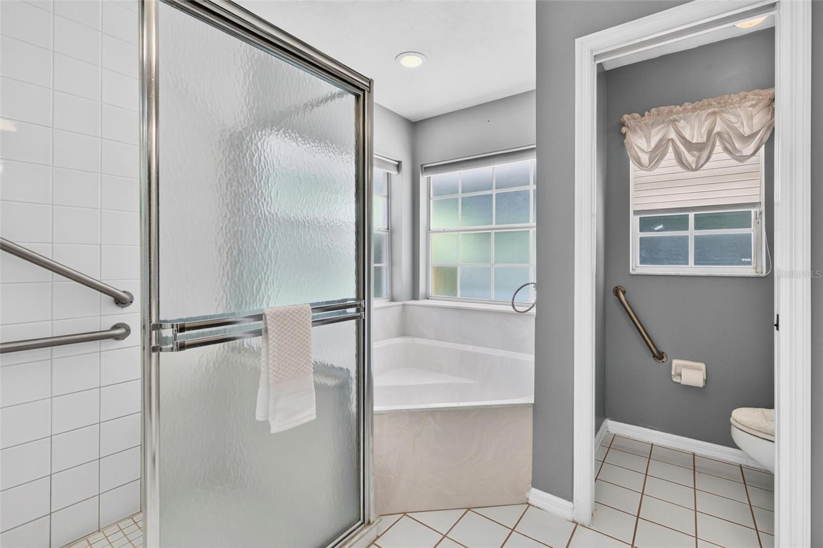 WOODLAKE - Residential