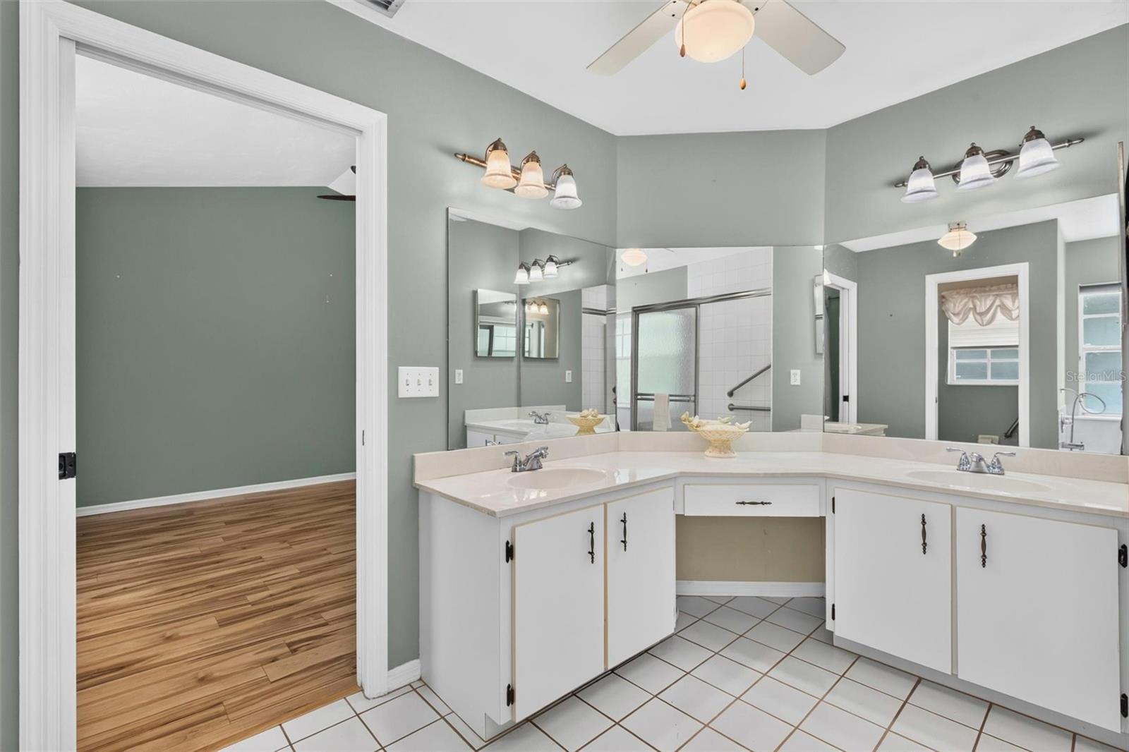 WOODLAKE - Residential