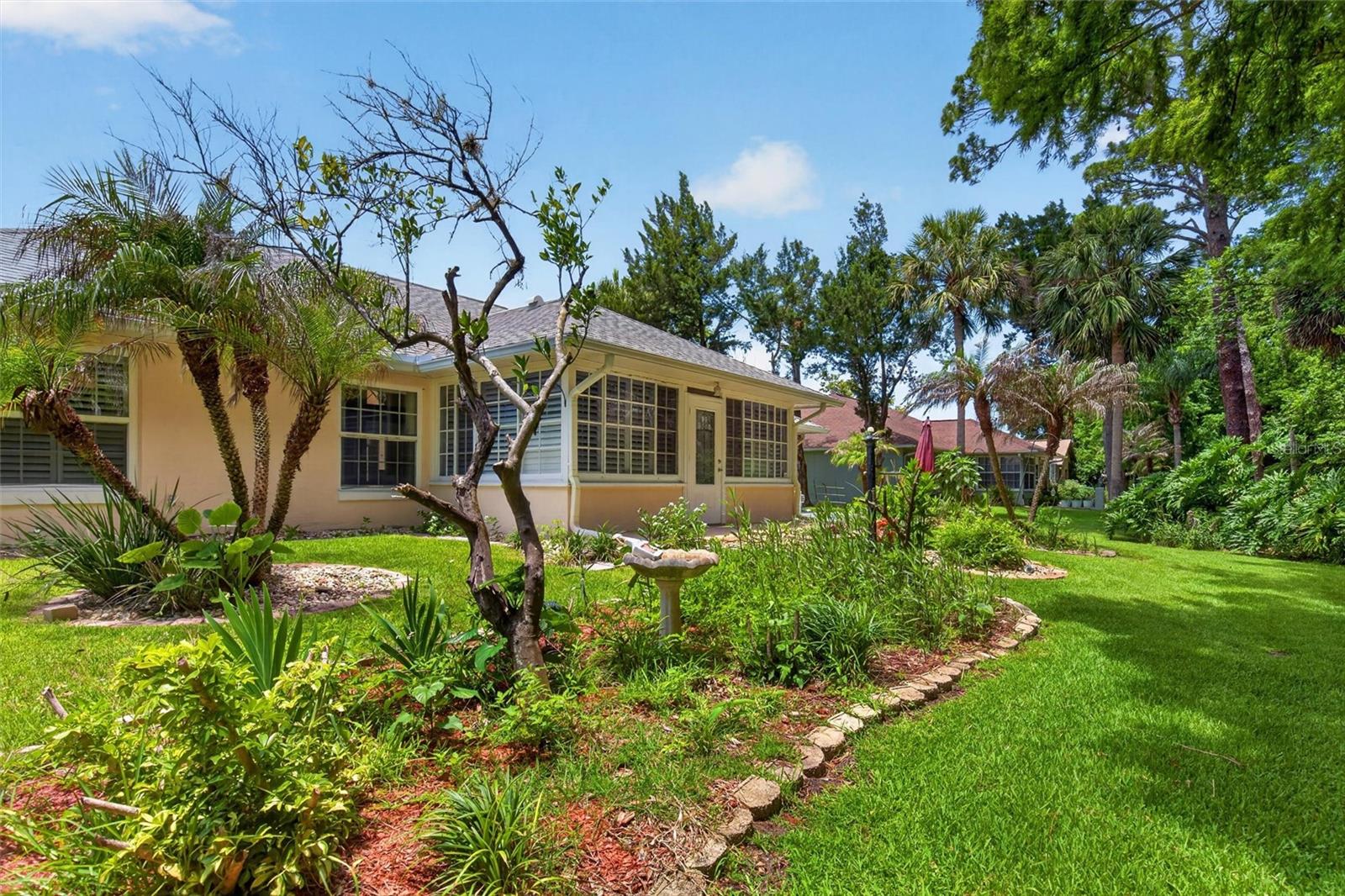 WOODLAKE - Residential
