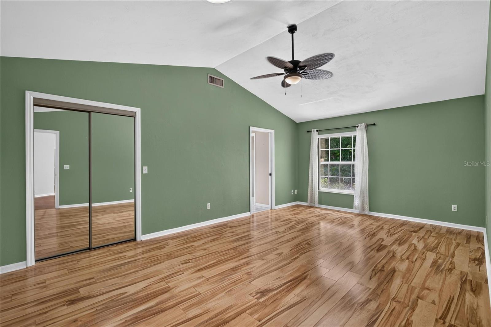 WOODLAKE - Residential