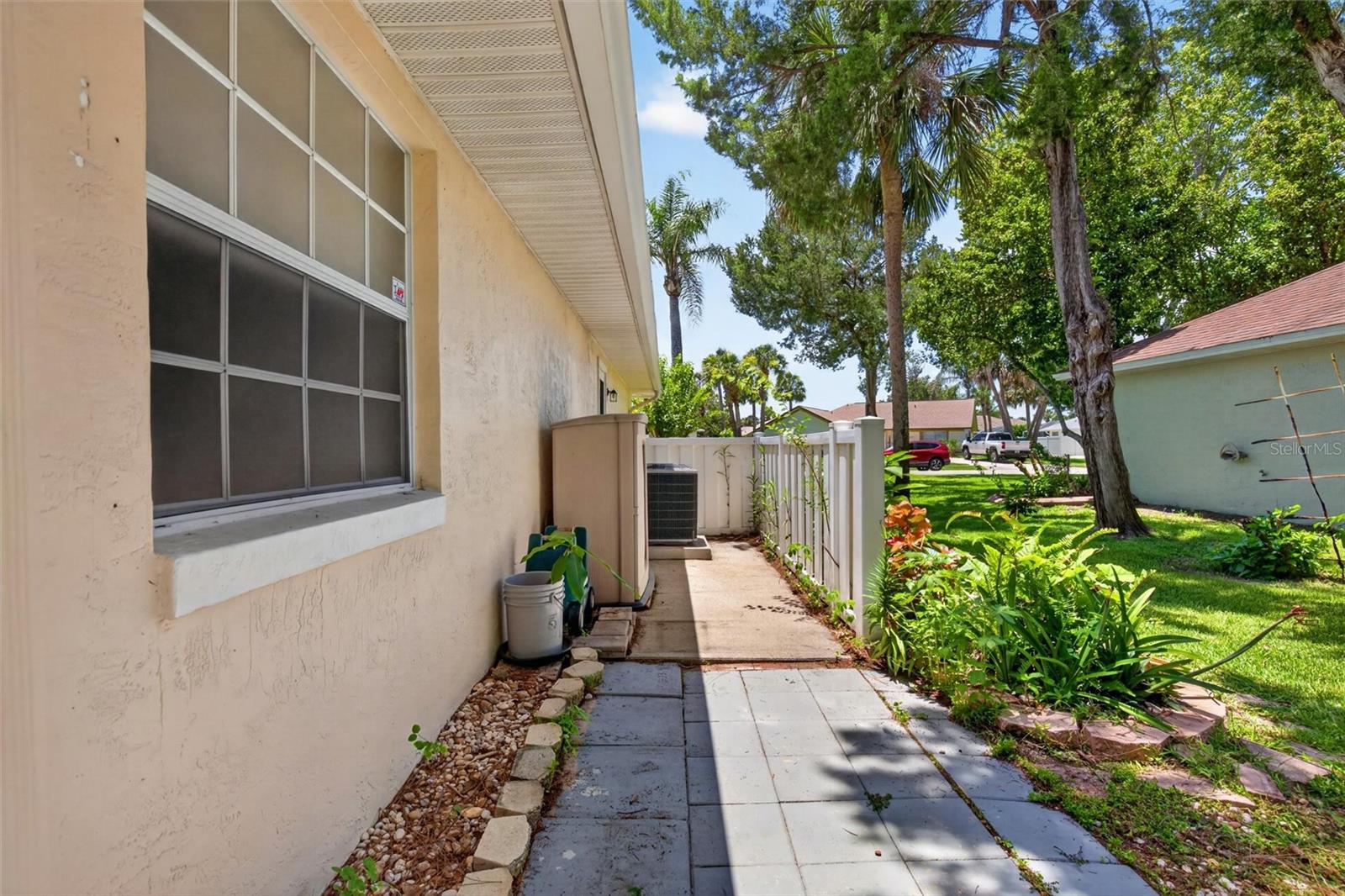 WOODLAKE - Residential