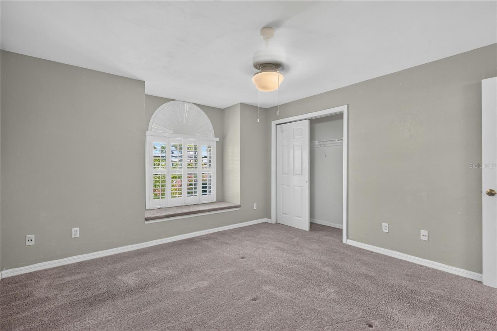WOODLAKE - Residential