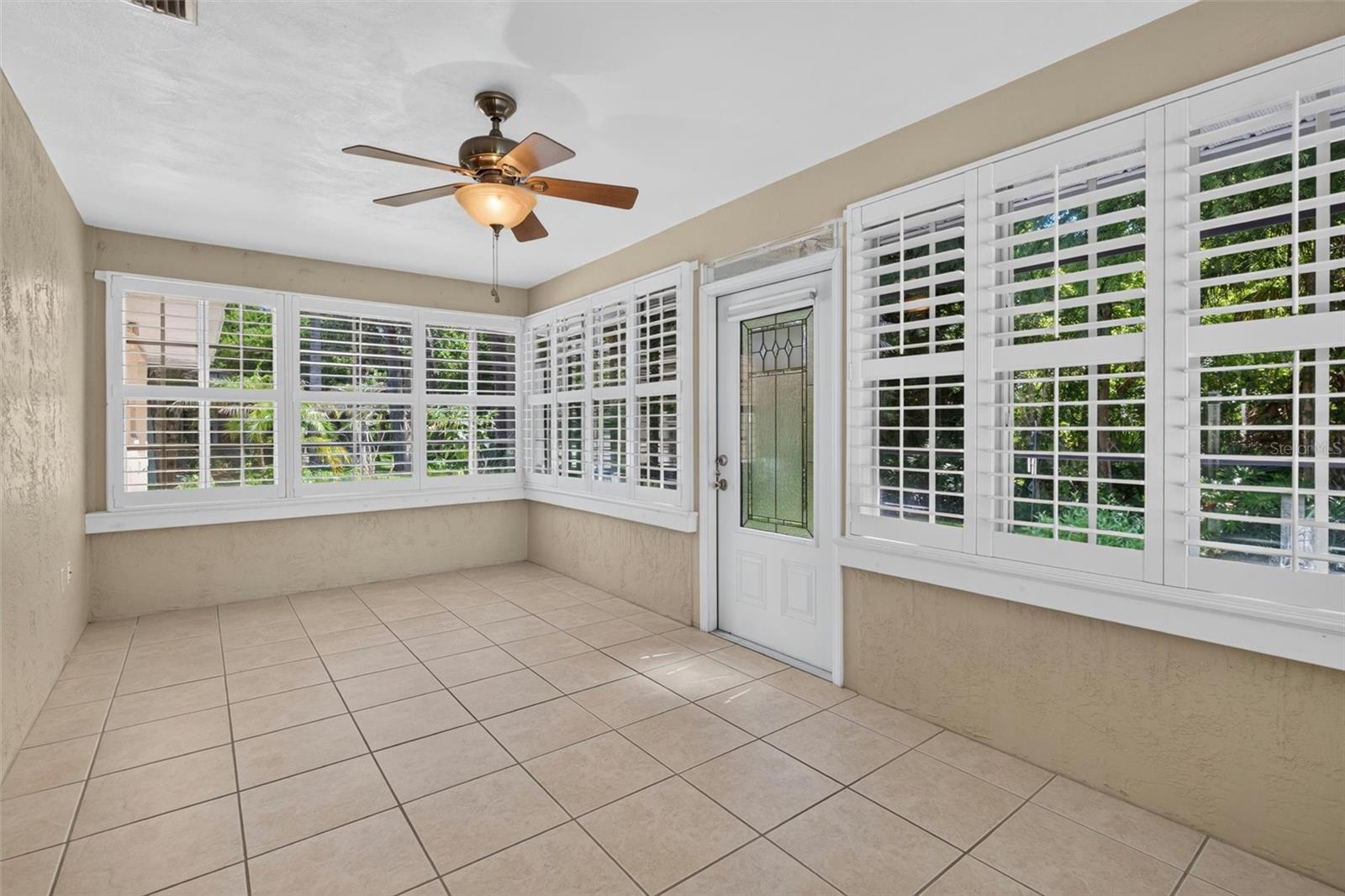 WOODLAKE - Residential