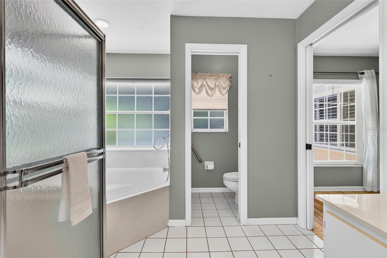 WOODLAKE - Residential