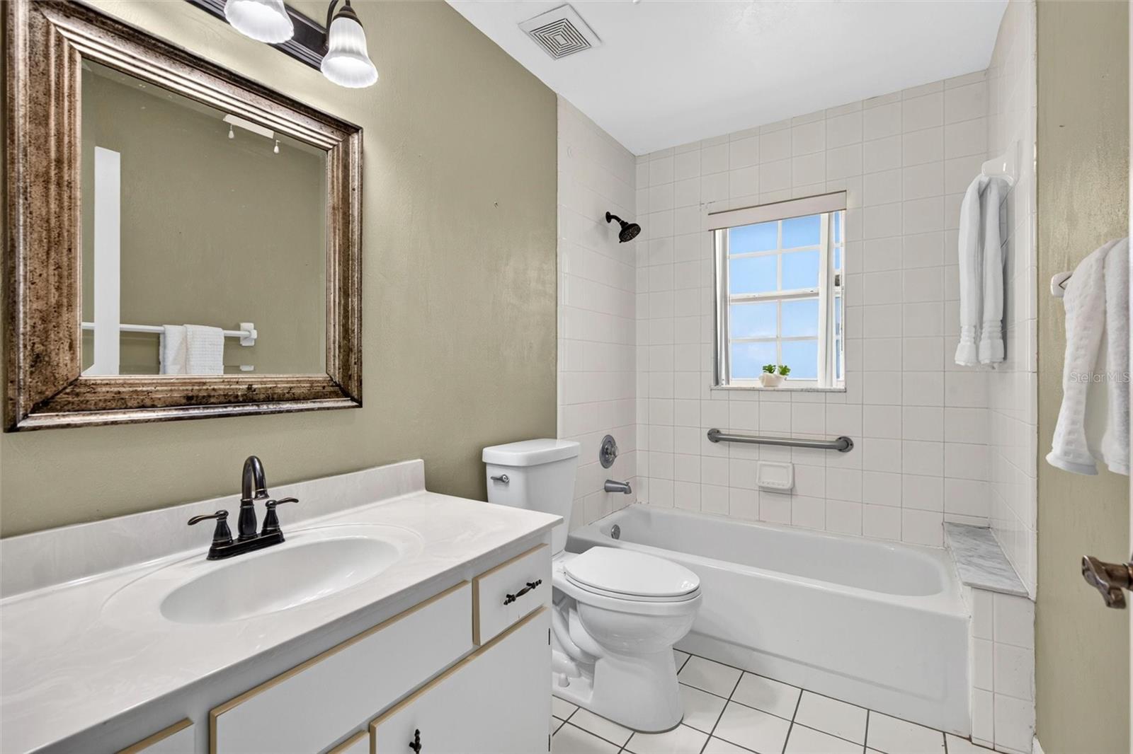 WOODLAKE - Residential