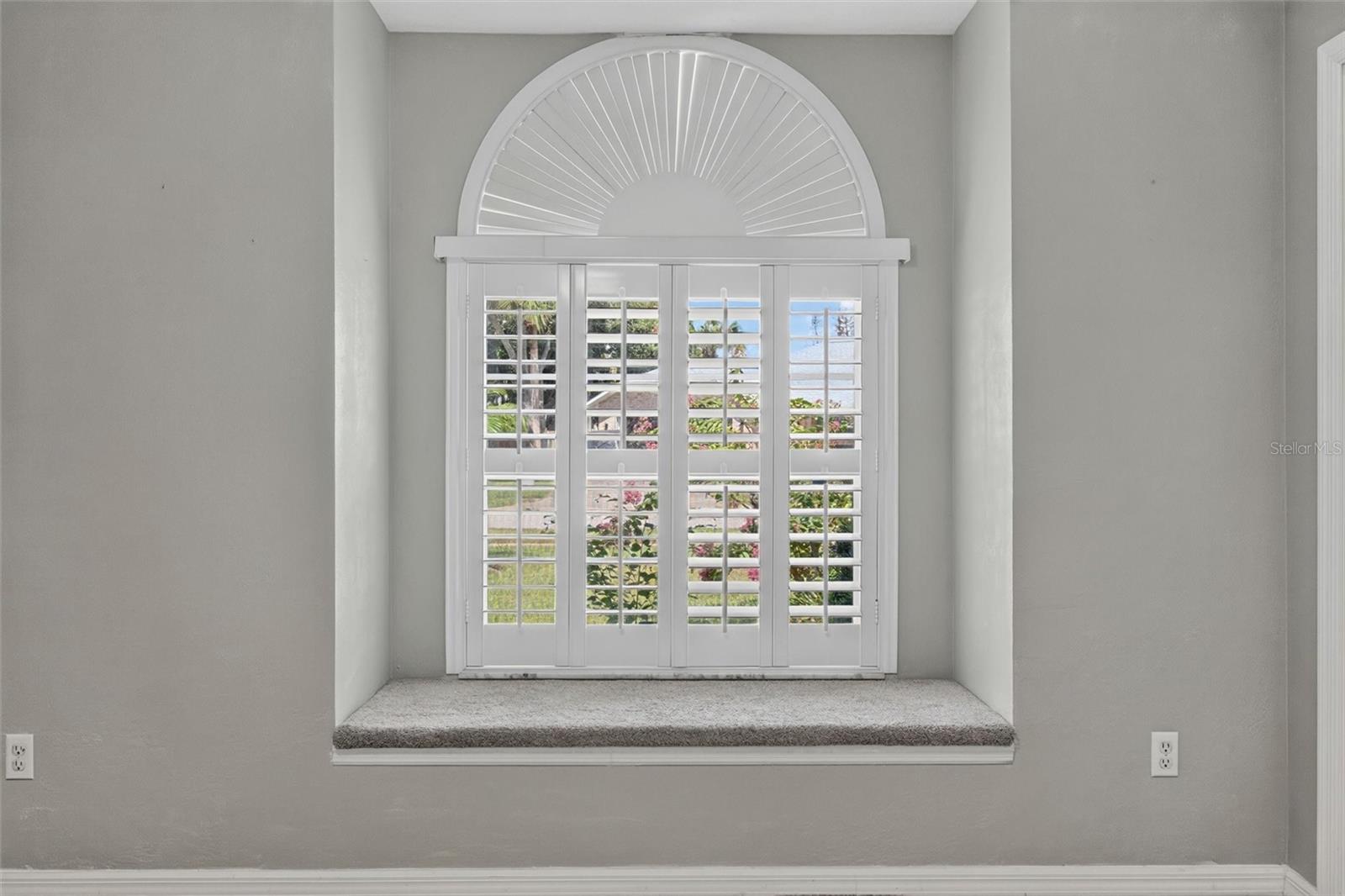 WOODLAKE - Residential