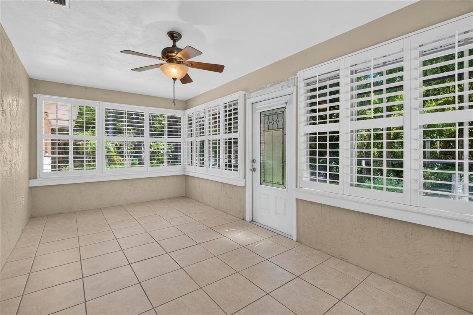 WOODLAKE - Residential