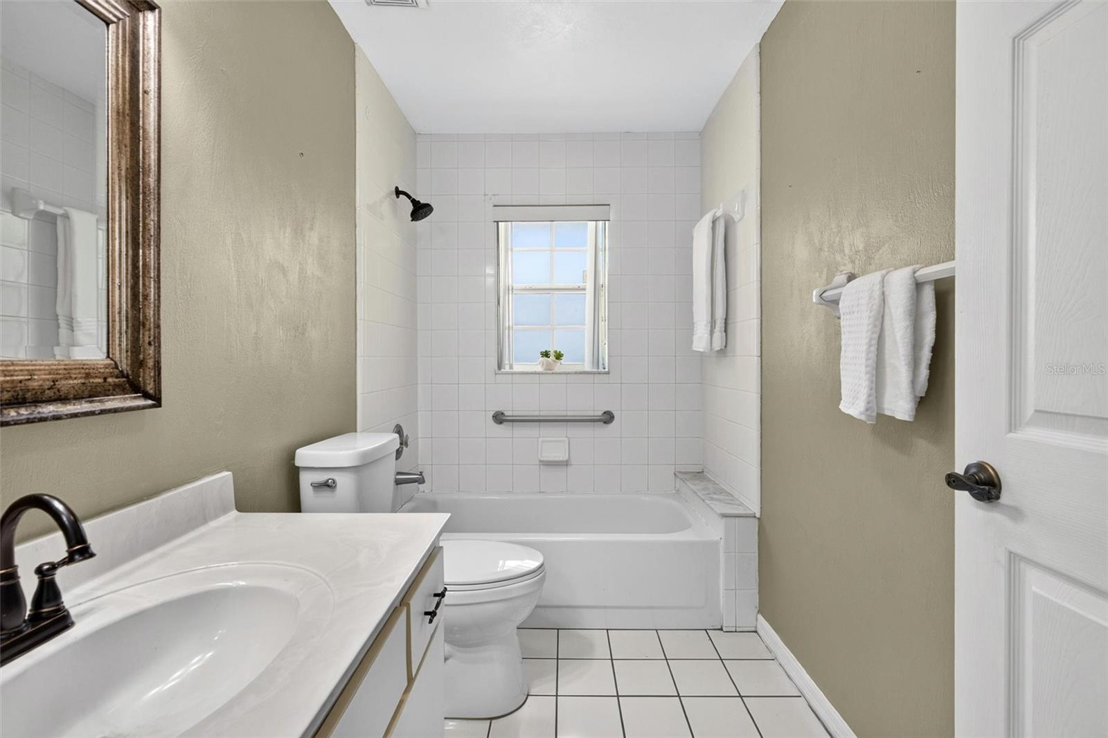 WOODLAKE - Residential