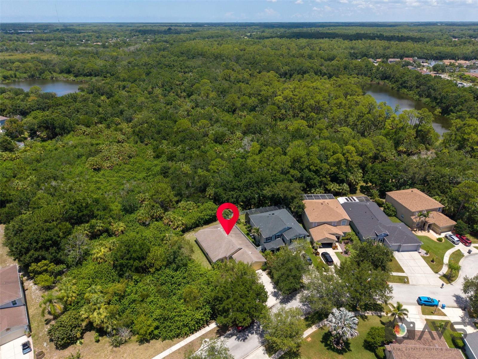 COUNTRY CHASE - Residential