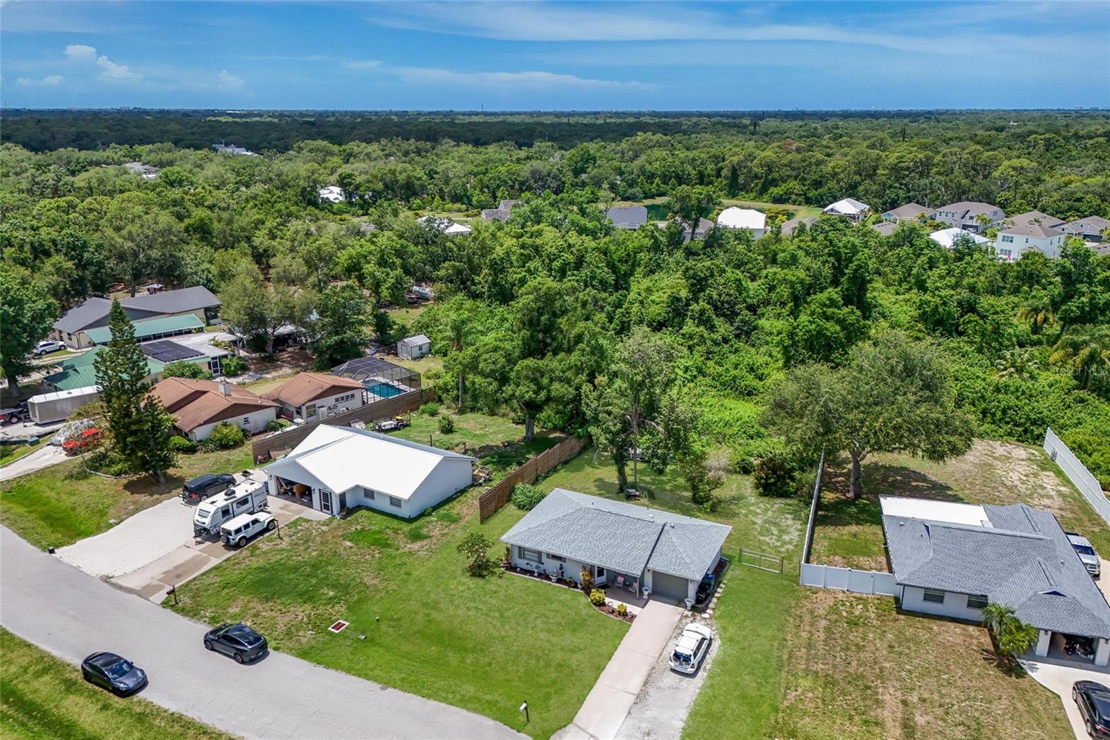 CEDAR HOLLOW - Residential
