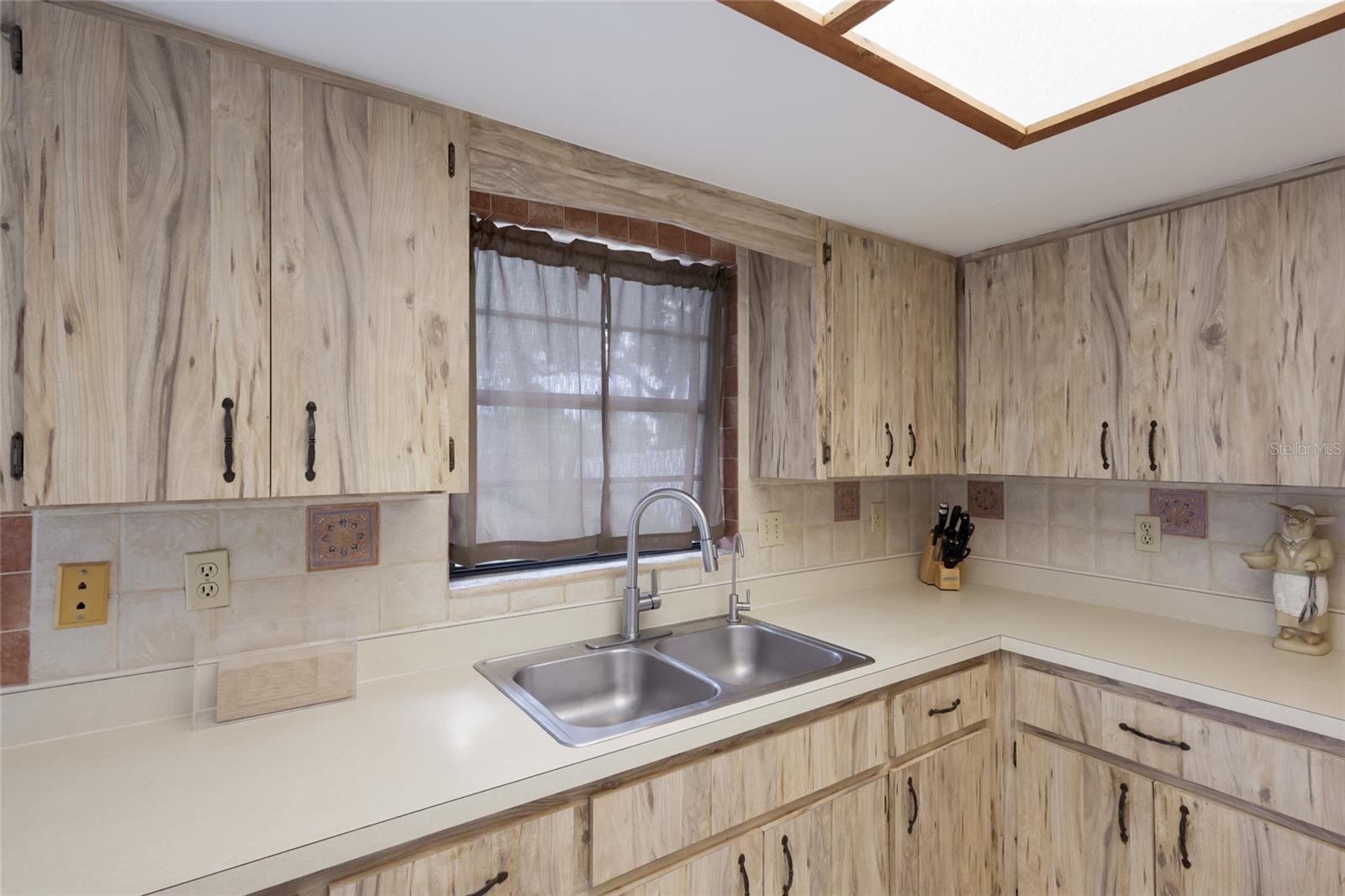 CEDAR HOLLOW - Residential