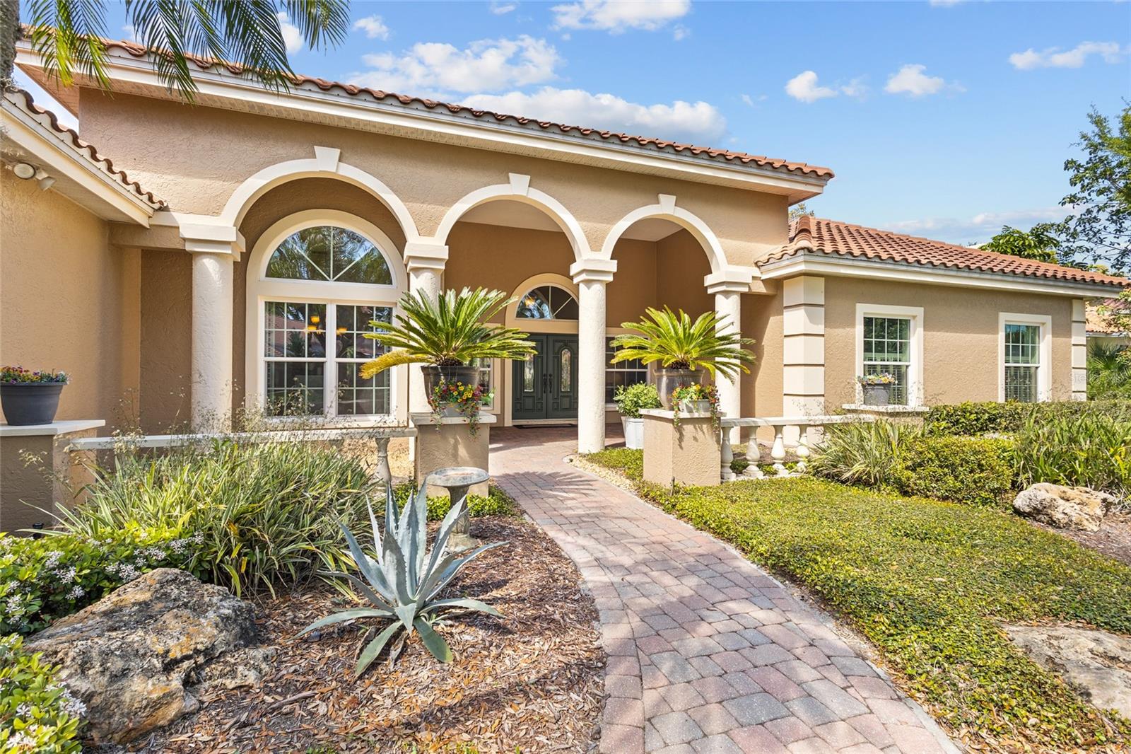 PRESTANCIA - Residential