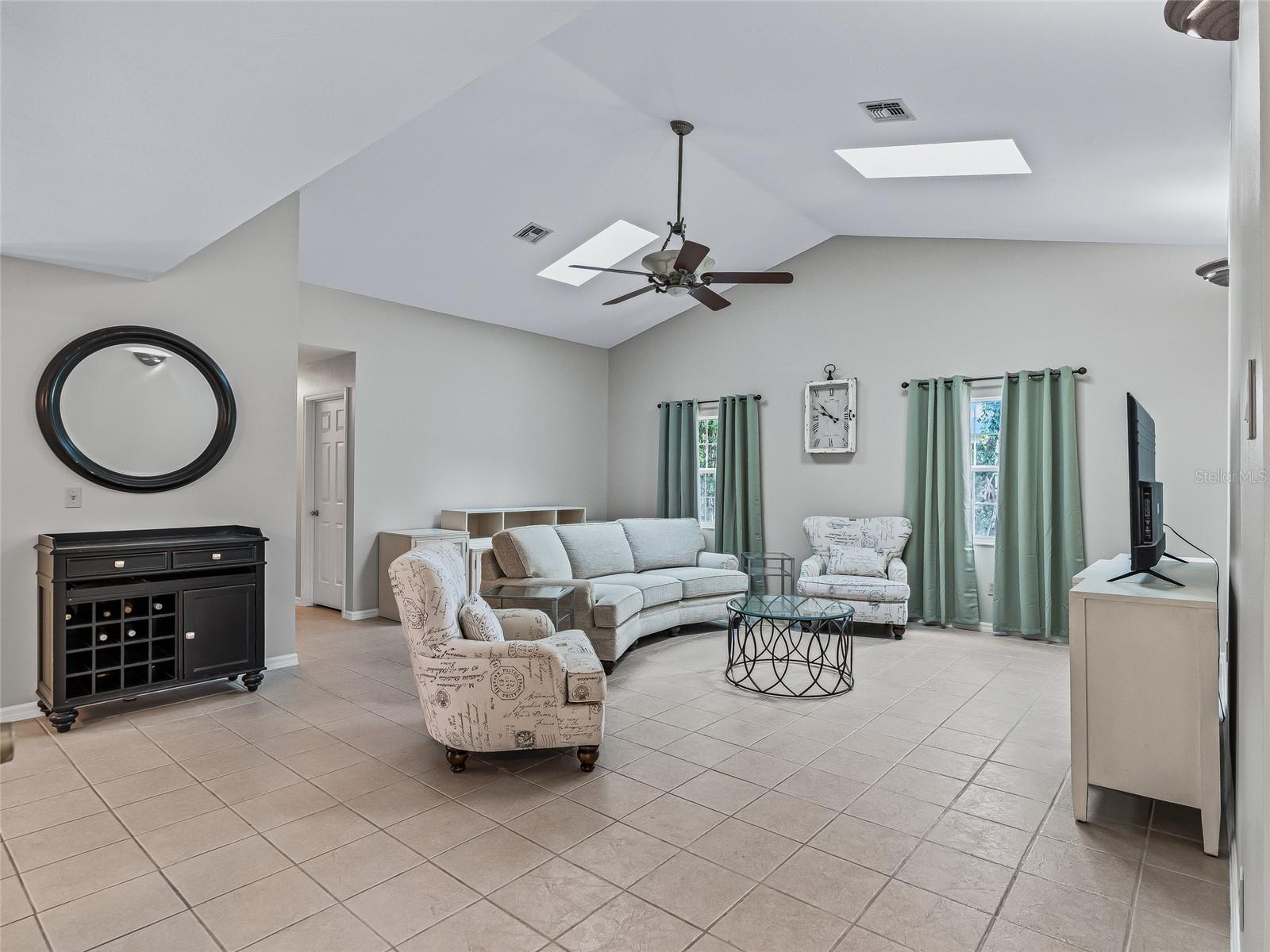 KINGSLAND COUNTRY ESTATE - Residential