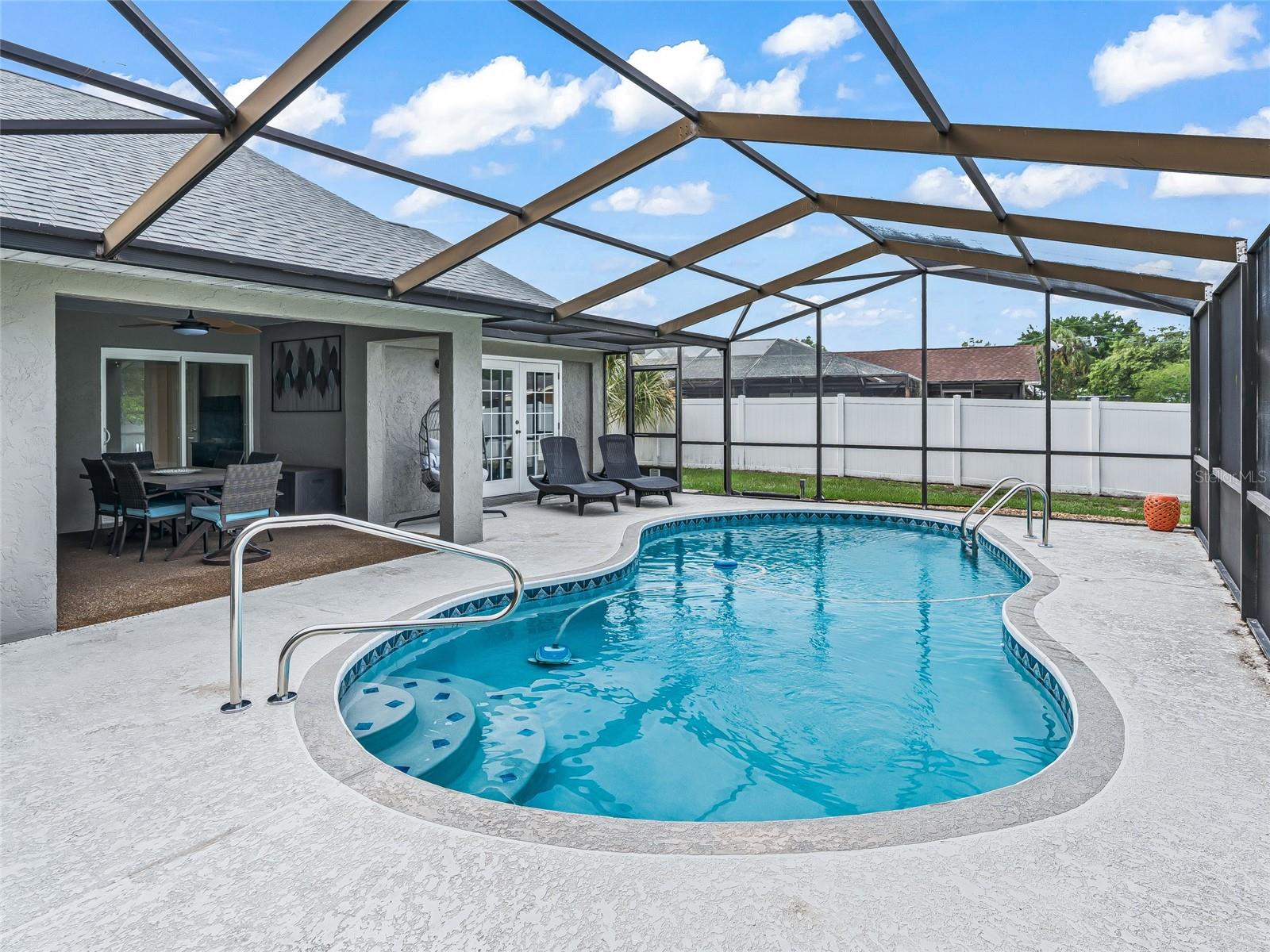 KINGSLAND COUNTRY ESTATE - Residential