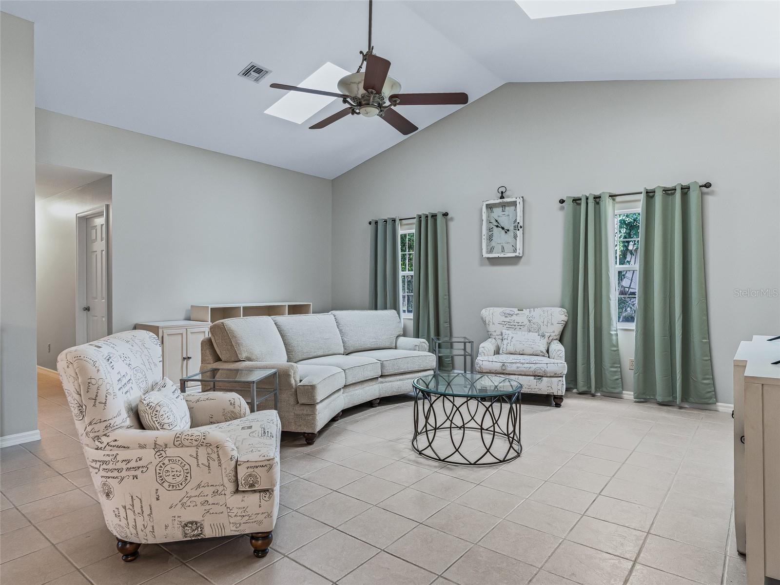 KINGSLAND COUNTRY ESTATE - Residential