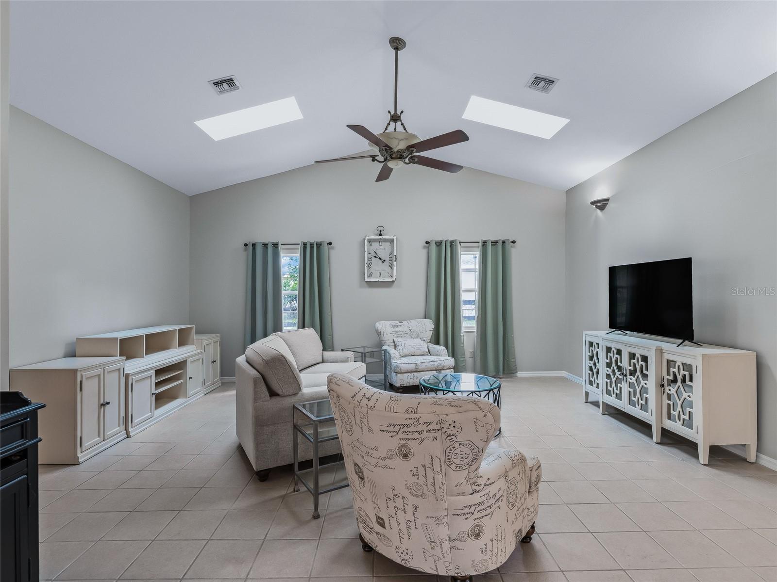 KINGSLAND COUNTRY ESTATE - Residential