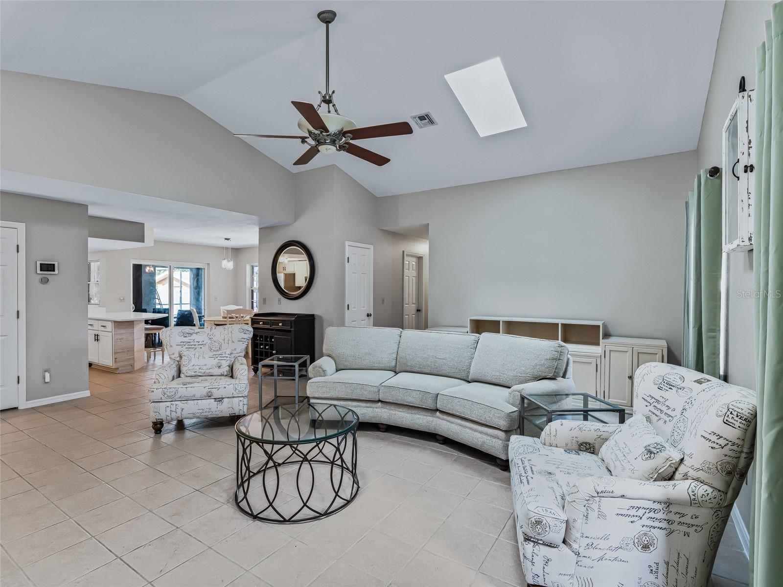 KINGSLAND COUNTRY ESTATE - Residential