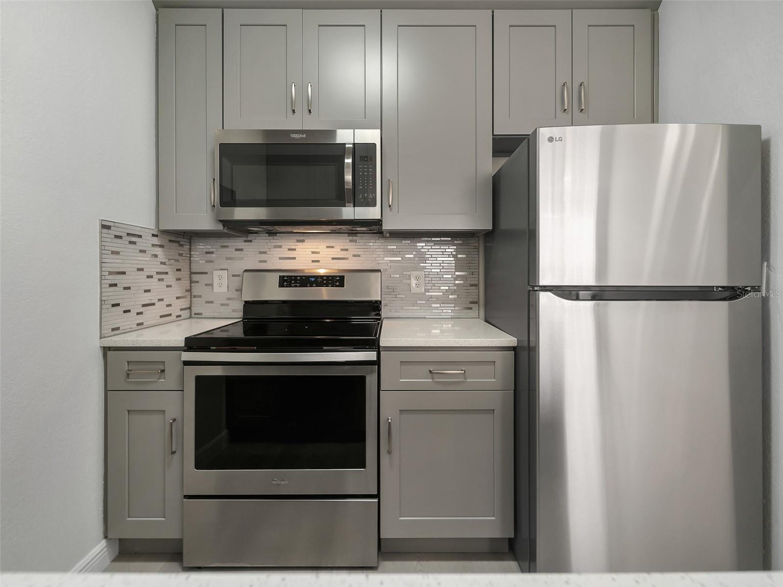 CENTRAL PK/LEE VISTA - Residential Lease