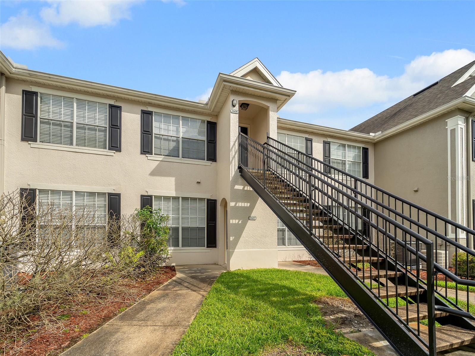 CENTRAL PK/LEE VISTA - Residential Lease