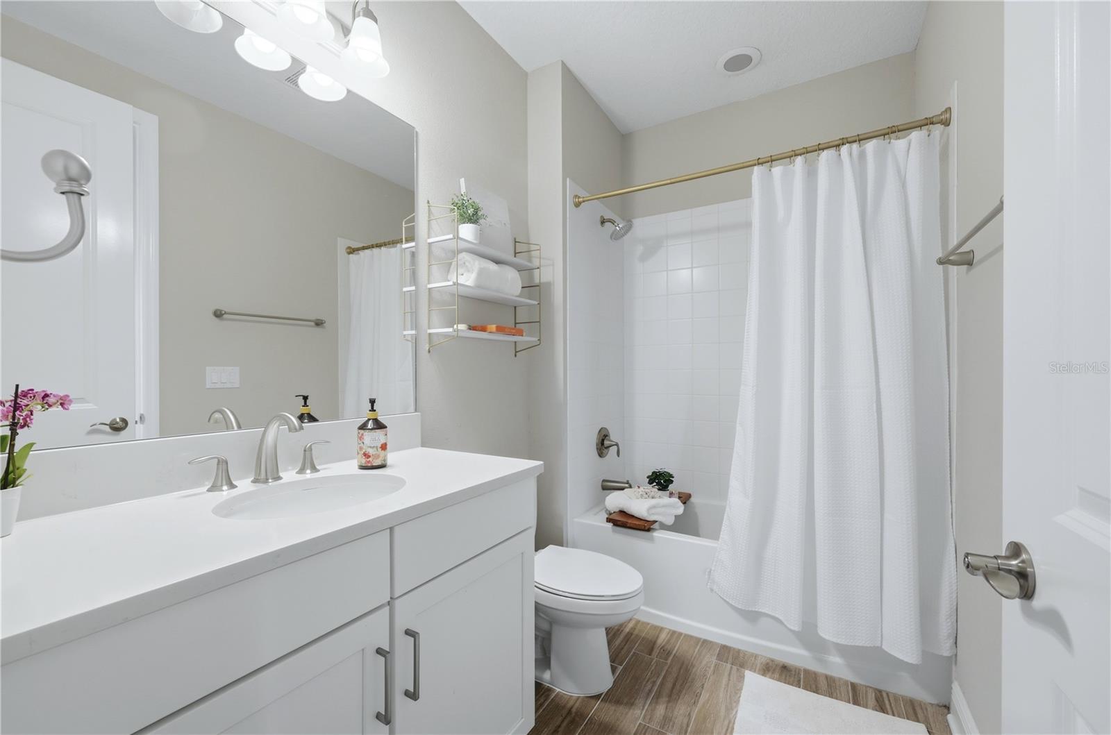 PROMENADE ESTATES PH I - Residential