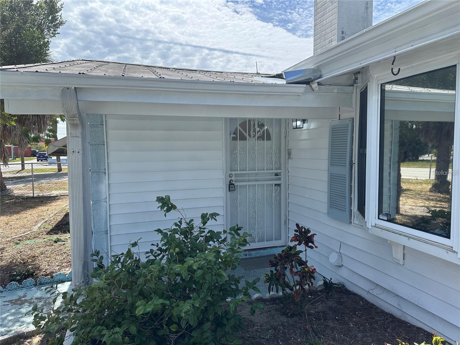WEST PORT SUB - Residential Lease