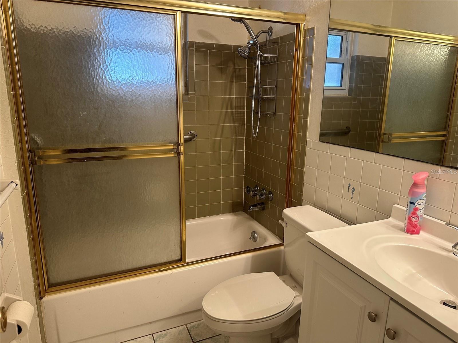 WEST PORT SUB - Residential Lease