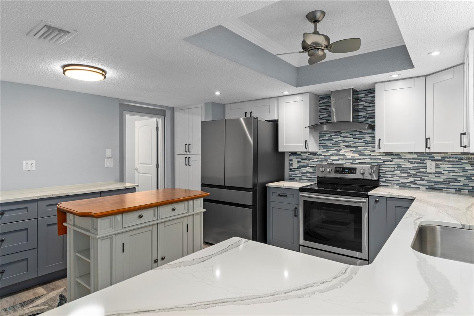 SPRING HILL - Residential