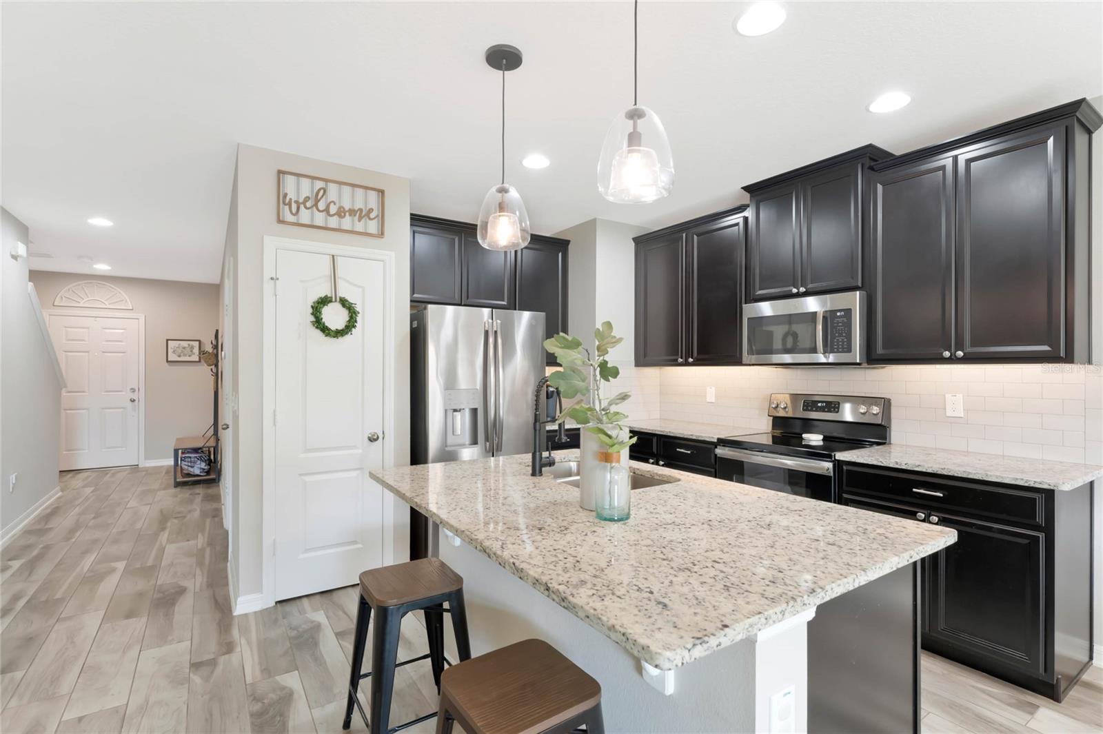 TOWNS/AVALON RDG - Residential