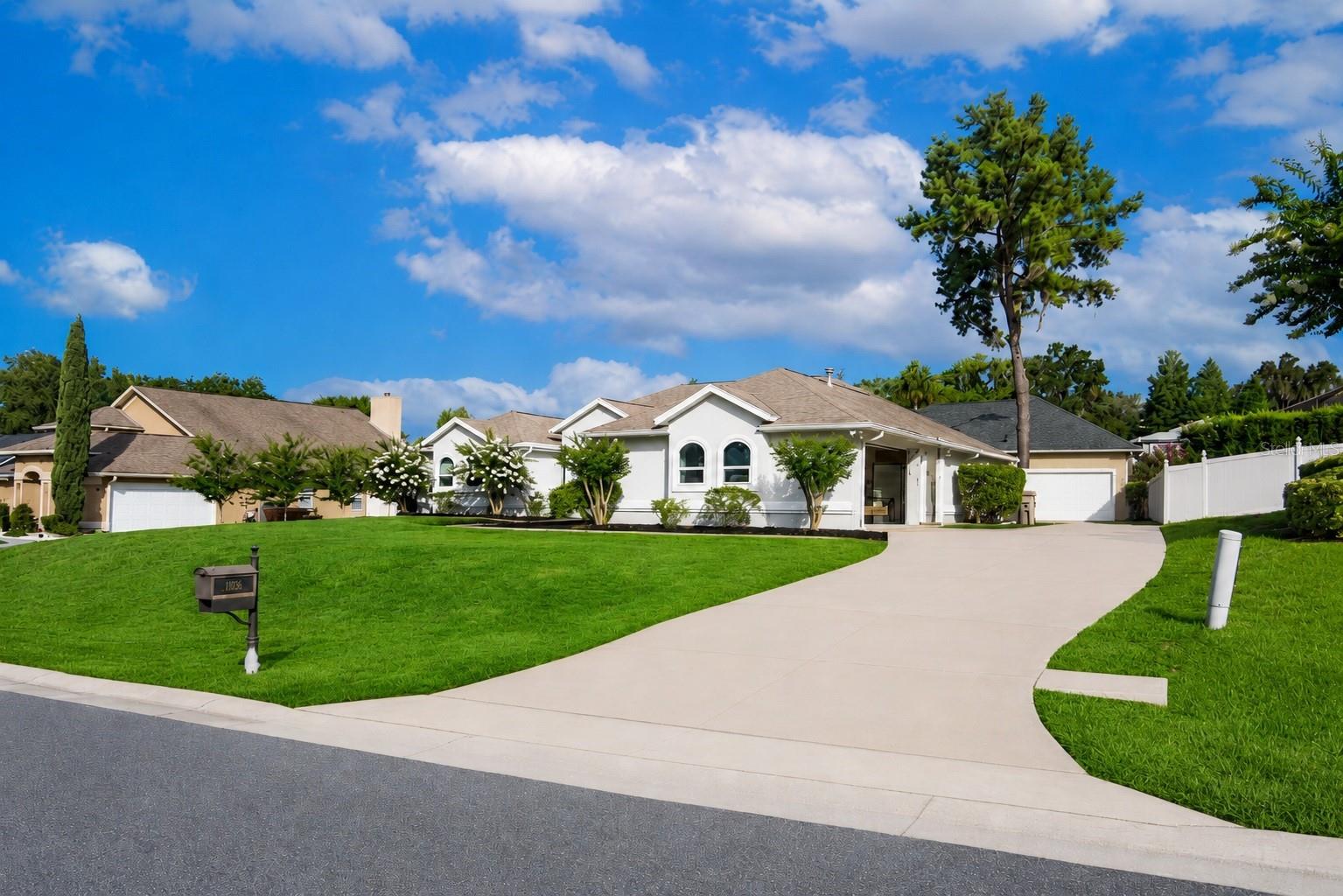 CARRIAGE HILL - Residential